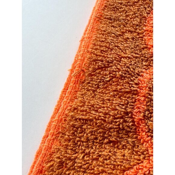 Vintage 70s small bath towel, orange & brown, plush, reversible, fringed - Picture 6 of 9